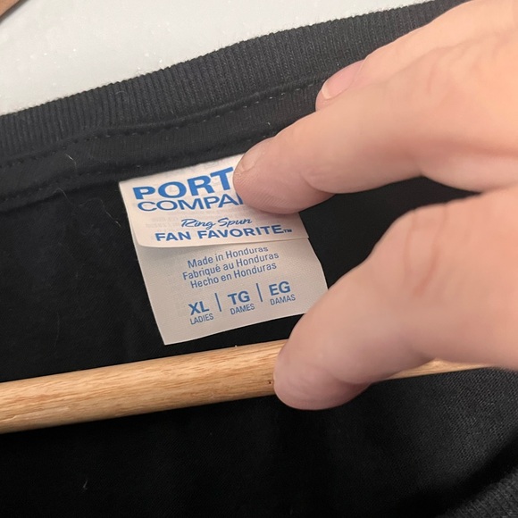 Christmas Tshirt Size large, Too Hot for Ugly Christmas Sweater Tshirt - Picture 4 of 5